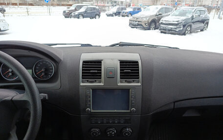 ЛуАЗ Patriot, 2015 год, 760 000 рублей, 18 фотография