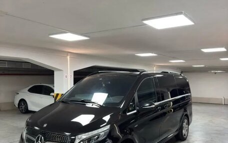 Mercedes-Benz V-Класс, 2015 год, 4 100 000 рублей, 1 фотография