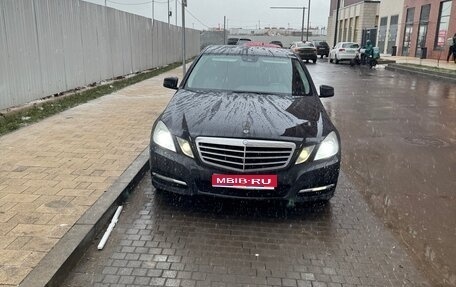 Mercedes-Benz E-Класс, 2011 год, 1 700 000 рублей, 1 фотография