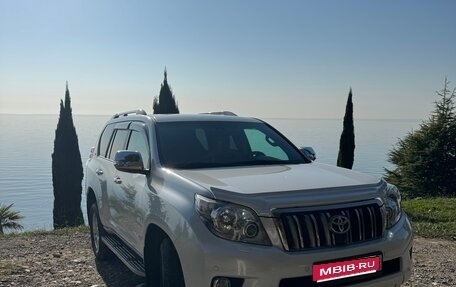 Toyota Land Cruiser Prado 150 рестайлинг 2, 2010 год, 3 350 000 рублей, 1 фотография