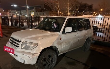 Mitsubishi Pajero iO, 2000 год, 250 000 рублей, 2 фотография