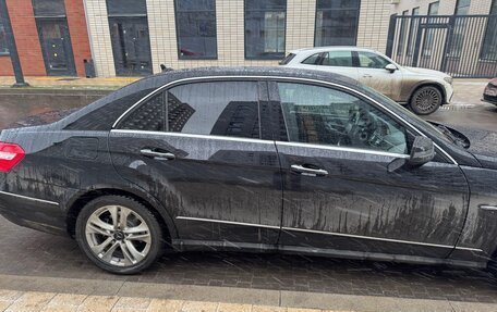 Mercedes-Benz E-Класс, 2011 год, 1 700 000 рублей, 4 фотография