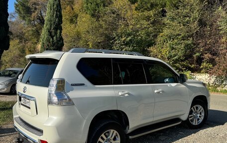 Toyota Land Cruiser Prado 150 рестайлинг 2, 2010 год, 3 350 000 рублей, 6 фотография