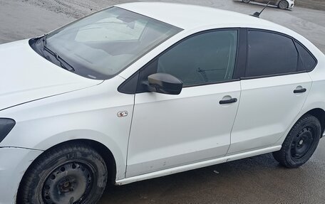 Volkswagen Polo VI (EU Market), 2018 год, 600 000 рублей, 2 фотография