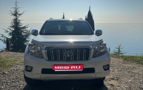 Toyota Land Cruiser Prado 150 рестайлинг 2, 2010 год, 3 350 000 рублей, 2 фотография