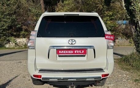 Toyota Land Cruiser Prado 150 рестайлинг 2, 2010 год, 3 350 000 рублей, 7 фотография