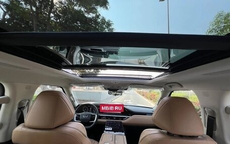 Infiniti QX80, 2025 год, 18 990 000 рублей, 8 фотография