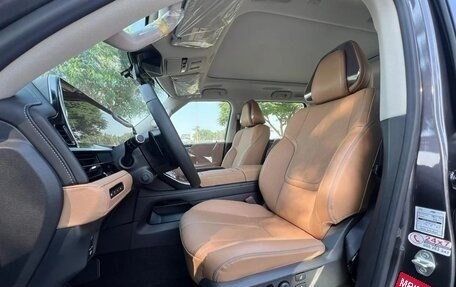 Infiniti QX80, 2025 год, 18 990 000 рублей, 9 фотография