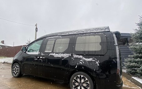 Hyundai Staria, 2022 год, 8 450 000 рублей, 3 фотография