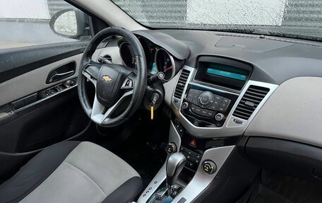 Chevrolet Cruze II, 2011 год, 455 000 рублей, 10 фотография