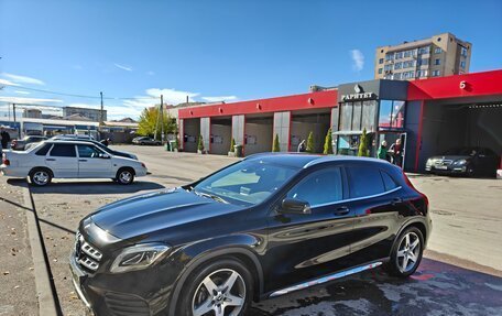 Mercedes-Benz GLA, 2018 год, 2 100 000 рублей, 2 фотография