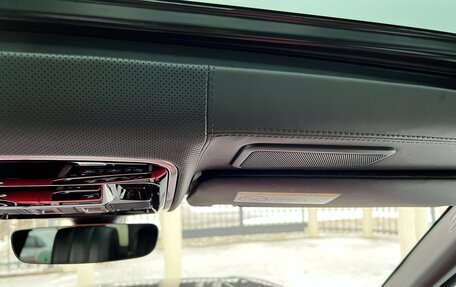 Land Rover Range Rover IV рестайлинг, 2017 год, 7 800 000 рублей, 31 фотография