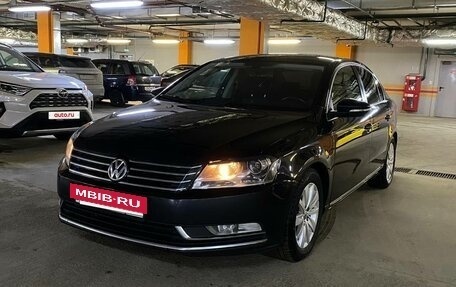 Volkswagen Passat B7, 2014 год, 1 050 000 рублей, 2 фотография