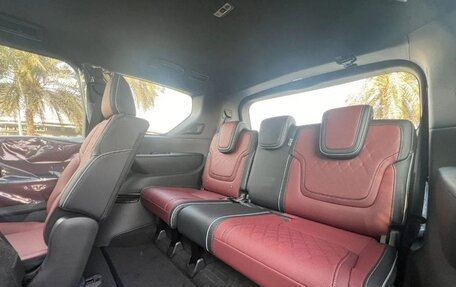 Infiniti QX80, 2025 год, 20 390 000 рублей, 13 фотография