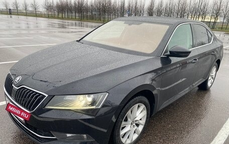 Skoda Superb III рестайлинг, 2018 год, 1 950 000 рублей, 2 фотография