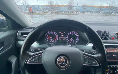 Skoda Superb III рестайлинг, 2018 год, 1 950 000 рублей, 9 фотография