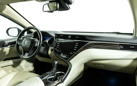 Toyota Camry, 2020 год, 3 399 700 рублей, 9 фотография