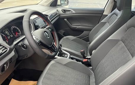 Volkswagen T-Cross I, 2021 год, 1 199 999 рублей, 8 фотография