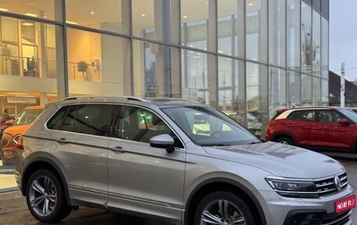 Volkswagen Tiguan II, 2019 год, 3 300 000 рублей, 1 фотография