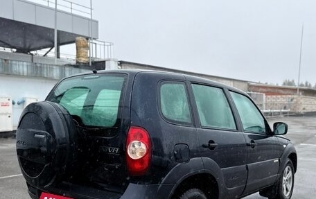 Chevrolet Niva I рестайлинг, 2017 год, 630 000 рублей, 4 фотография