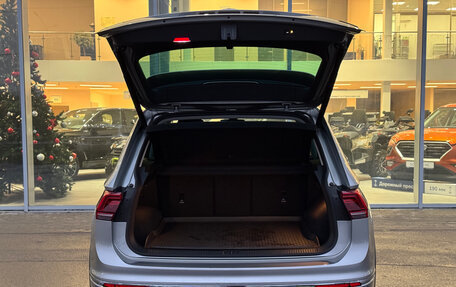 Volkswagen Tiguan II, 2019 год, 3 300 000 рублей, 10 фотография