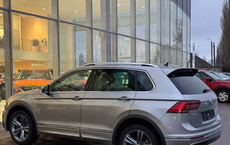 Volkswagen Tiguan II, 2019 год, 3 300 000 рублей, 4 фотография