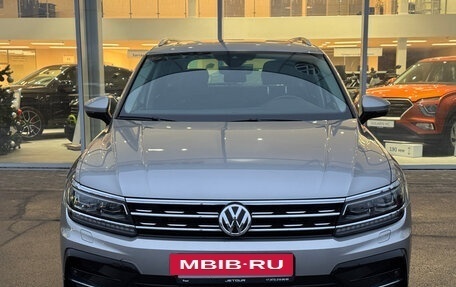 Volkswagen Tiguan II, 2019 год, 3 300 000 рублей, 2 фотография