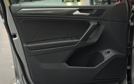 Volkswagen Tiguan II, 2019 год, 3 300 000 рублей, 20 фотография