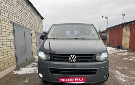 Volkswagen Caravelle T5, 2011 год, 2 228 000 рублей, 8 фотография