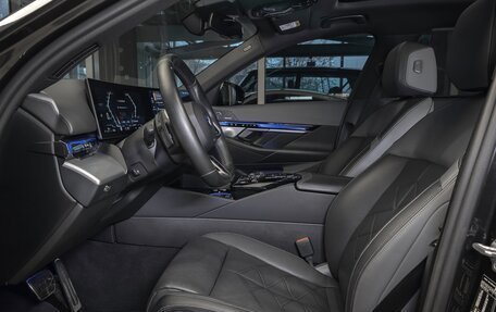 BMW 5 серия, 2023 год, 8 200 000 рублей, 10 фотография