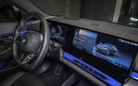 BMW 5 серия, 2023 год, 8 200 000 рублей, 8 фотография