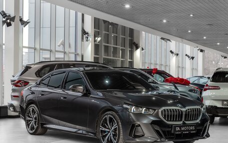 BMW 5 серия, 2023 год, 8 200 000 рублей, 3 фотография