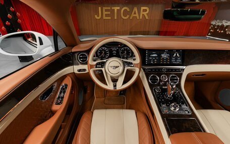 Bentley Continental GT III, 2020 год, 18 500 000 рублей, 23 фотография