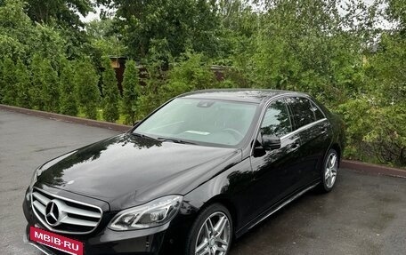 Mercedes-Benz E-Класс, 2013 год, 2 100 000 рублей, 2 фотография