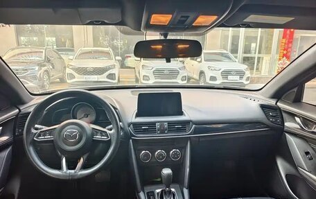 Mazda CX-4, 2021 год, 1 860 000 рублей, 8 фотография