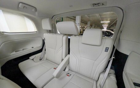 Lexus LM, 2025 год, 18 400 000 рублей, 8 фотография
