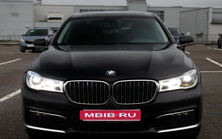 BMW 7 серия, 2018 год, 2 897 000 рублей, 2 фотография