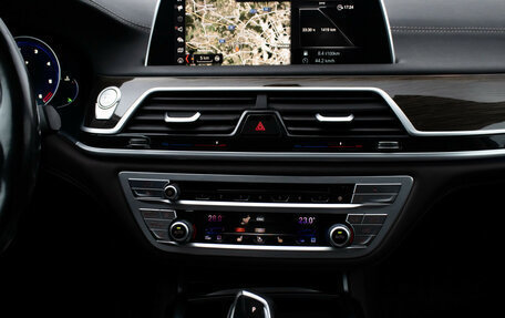 BMW 7 серия, 2018 год, 2 897 000 рублей, 16 фотография