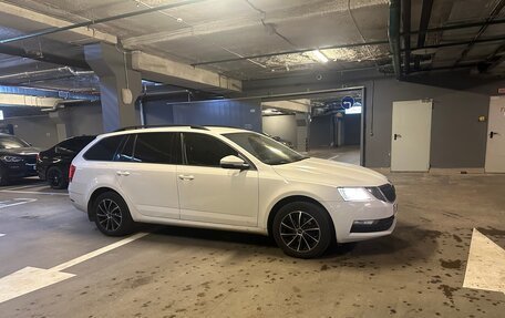 Skoda Octavia, 2018 год, 2 200 000 рублей, 13 фотография
