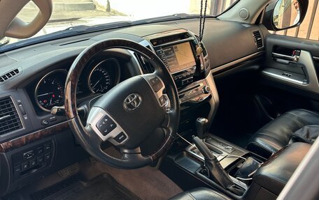 Toyota Land Cruiser 200, 2014 год, 3 700 000 рублей, 8 фотография