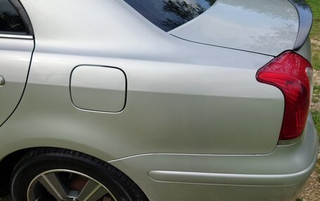 Toyota Avensis III рестайлинг, 2006 год, 750 000 рублей, 5 фотография