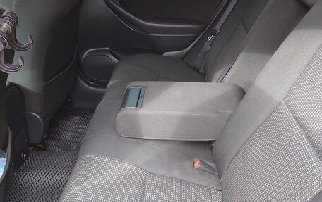 Toyota Avensis III рестайлинг, 2006 год, 750 000 рублей, 11 фотография