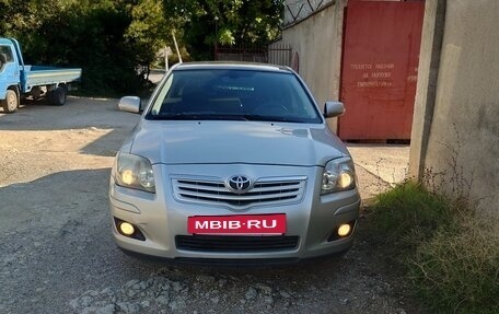 Toyota Avensis III рестайлинг, 2006 год, 750 000 рублей, 20 фотография