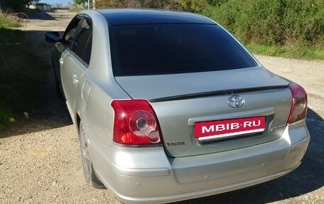 Toyota Avensis III рестайлинг, 2006 год, 750 000 рублей, 21 фотография