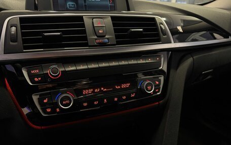 BMW 3 серия, 2018 год, 2 800 000 рублей, 19 фотография