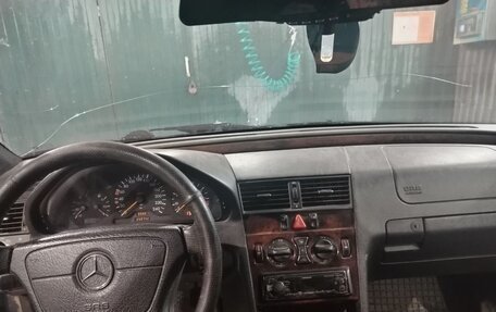 Mercedes-Benz C-Класс, 1996 год, 175 000 рублей, 5 фотография