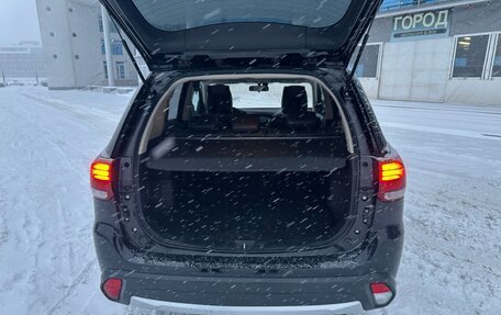 Mitsubishi Outlander III рестайлинг 3, 2015 год, 1 750 000 рублей, 6 фотография