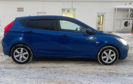 Hyundai Solaris II рестайлинг, 2012 год, 575 000 рублей, 4 фотография