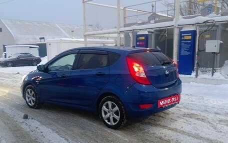 Hyundai Solaris II рестайлинг, 2012 год, 575 000 рублей, 5 фотография