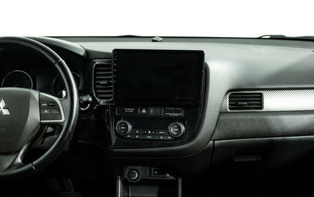 Mitsubishi Outlander III рестайлинг 3, 2013 год, 1 099 585 рублей, 14 фотография